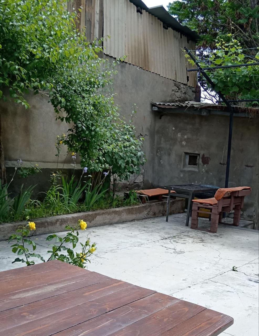 House 56 Hotel Jerevan Buitenkant foto